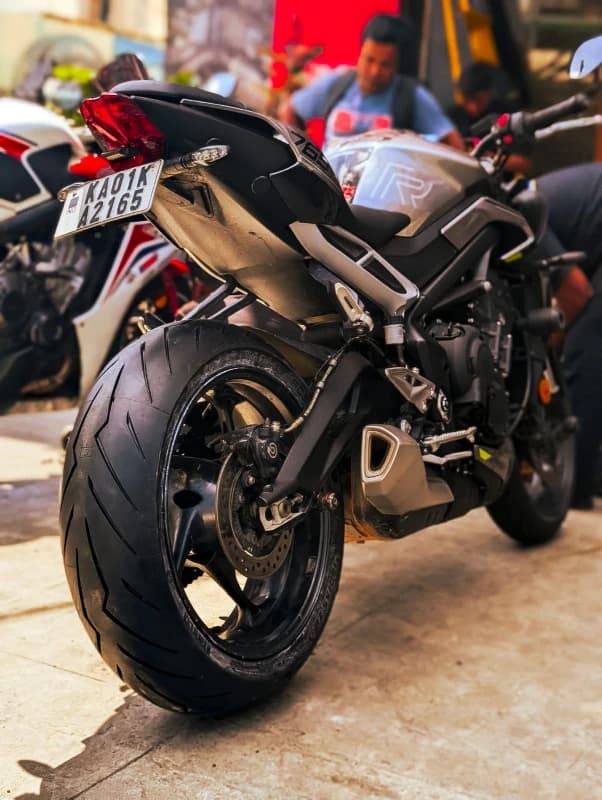 Pirelli Diablo Rosso III - High Performance Sport Tyre for Superbikes image 4
